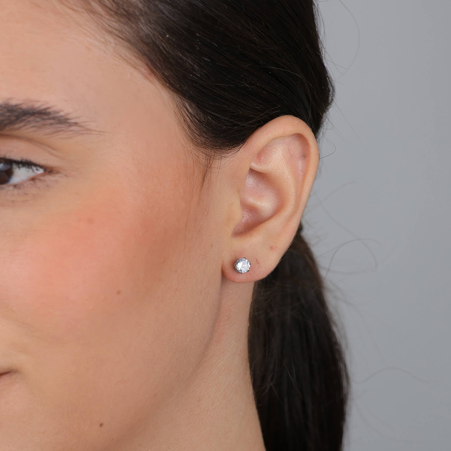 Brinco Ponto de Luz Zircônia