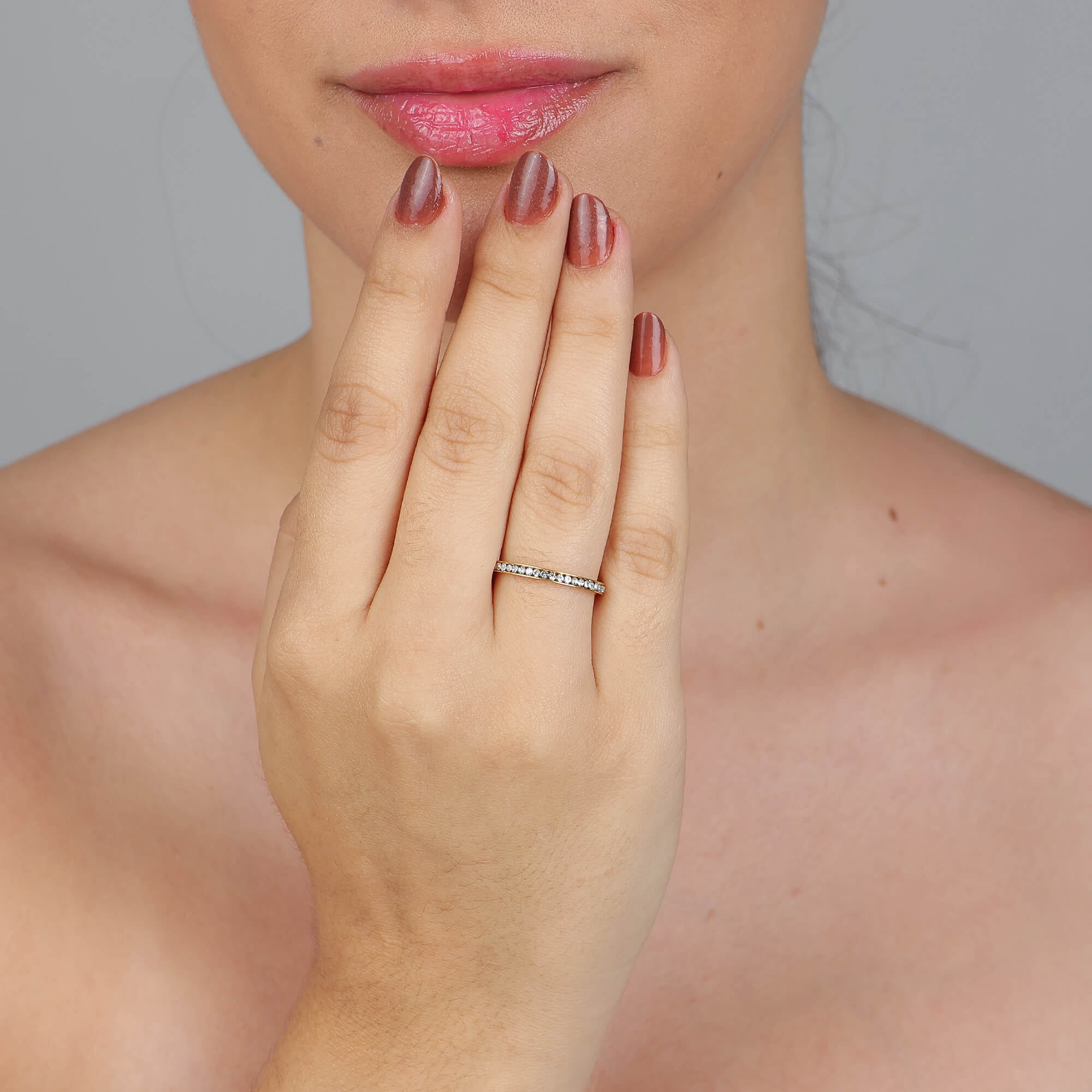 Anel Aparador Cravejado com Zircônias