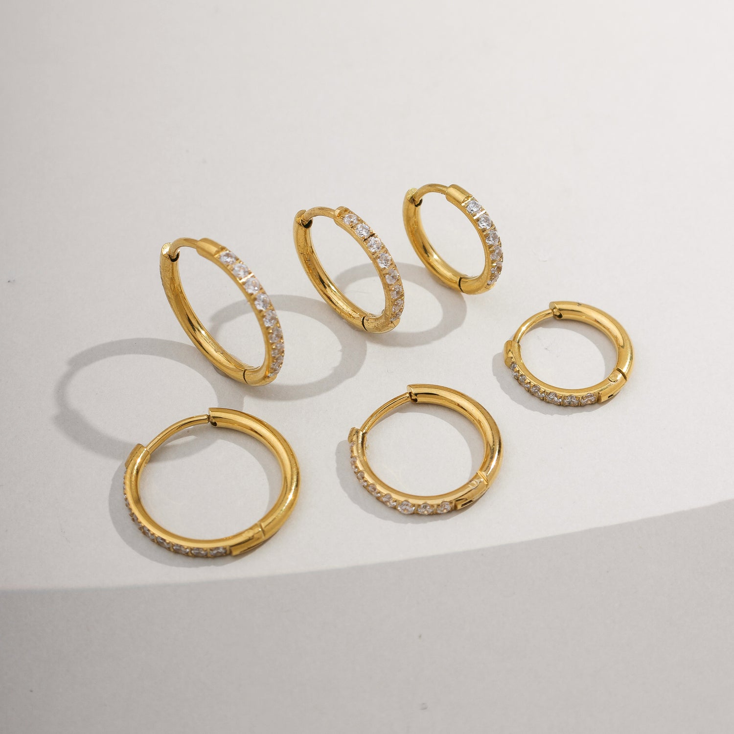 Trio Brincos de Argolas Cravejadas Click