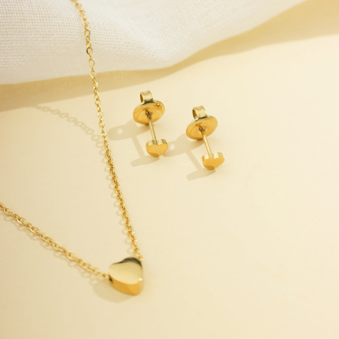 Brinco e Colar Coração Minimalista