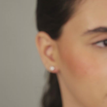 Brinco Ponto de Luz Zircônia